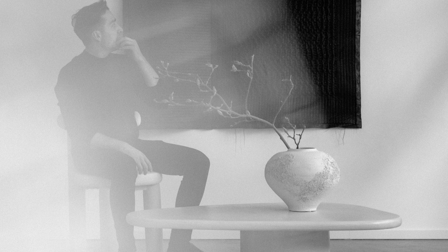 At Syneste we choose texture over polish.
Hands over machines.