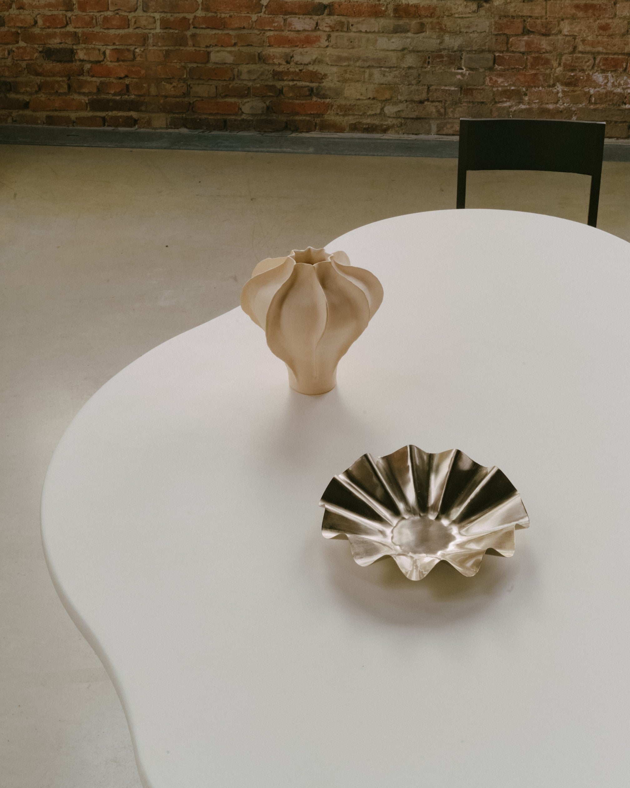 Kanso – Microcement Dining Table, Flow