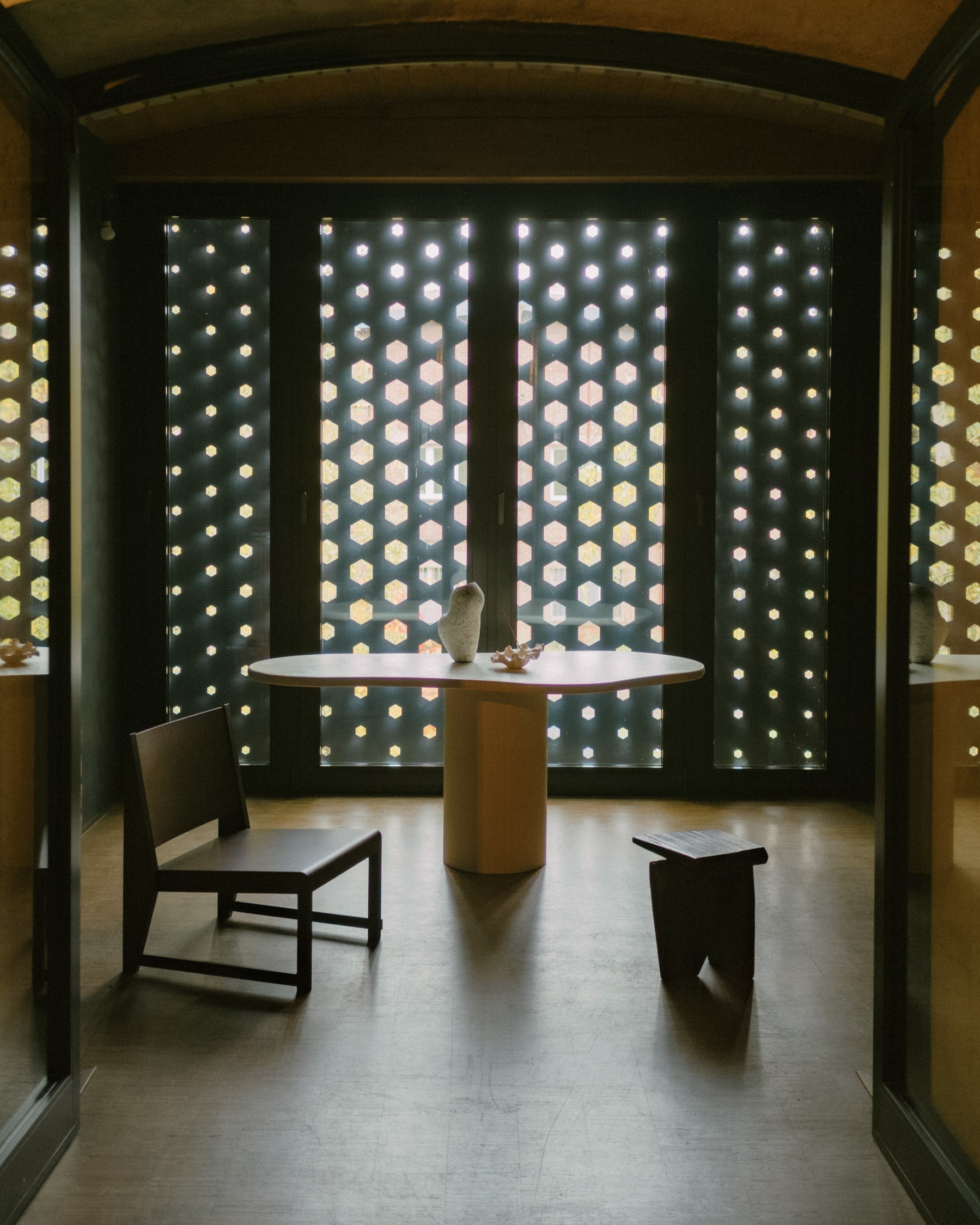 Kanso microcement Dining table in organic form