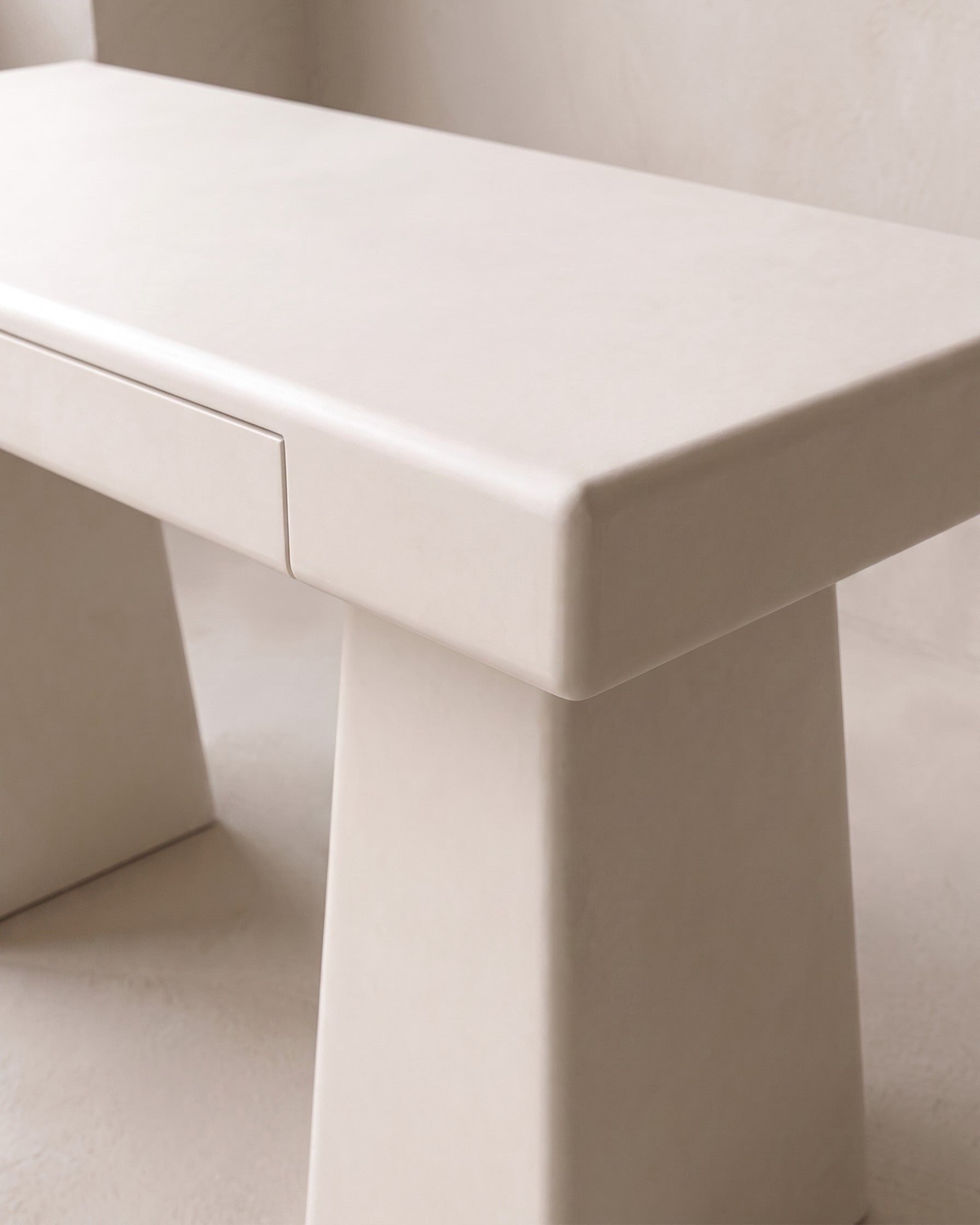 Kanso Angle – Microcement Work Desk